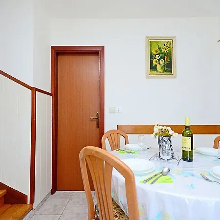 Adelmo 1189 Premantura