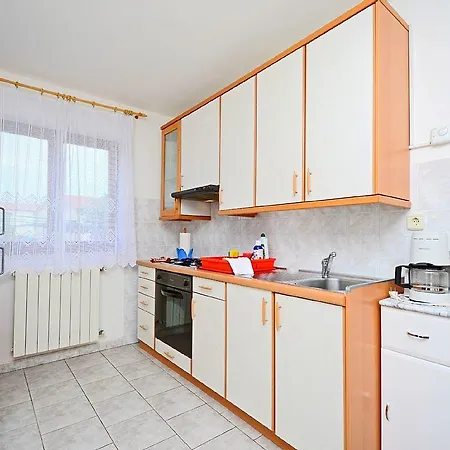 Adelmo 1189 アパート *